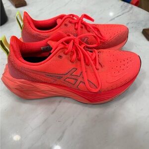 Asics Novablast 4, Sunrise Red/True Red, woman US Size 8